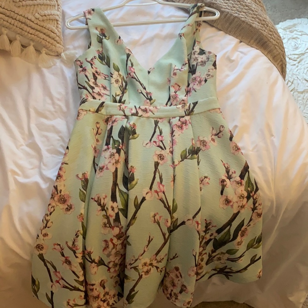 Low back floral sundress